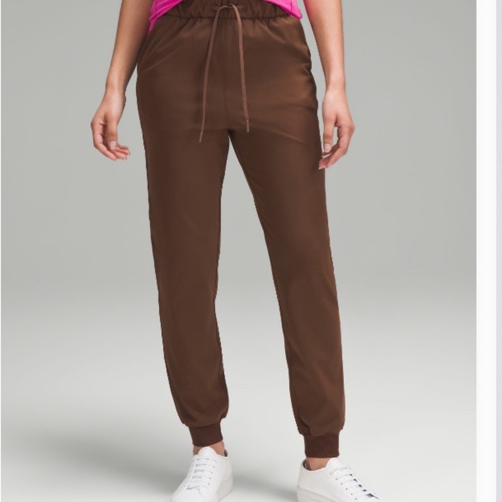 Lululemon Women's Java Jogger Pants - image 1